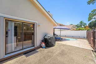 7627 Sierra Dr W, Boca Raton, FL 33433 - Photo 27
