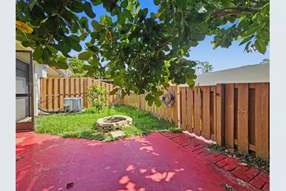 1160 Parkside Green Drive #F, Greenacres, FL 33415 - Photo 31