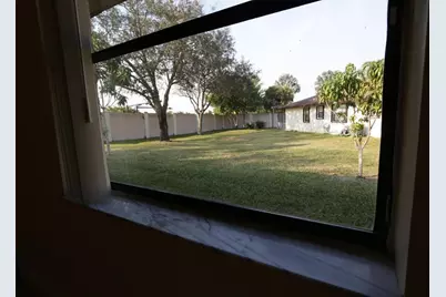 2987 NW 110th Avenue, Sunrise, FL 33322 - Photo 11