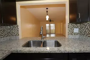 2987 NW 110th Ave, Sunrise, FL 33322 - Photo 3