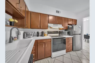 1150 Madruga Avenue #C302, Miami, FL 33146 - Photo 11