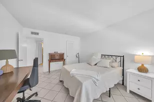 1150 Madruga Ave, Miami, FL 33146 - Photo 17