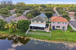 9807 NW 20th St, Pembroke Pines, FL 33024 - Photo 39