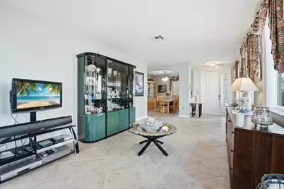 9807 NW 20th Street, Pembroke Pines, FL 33024 - Photo 5