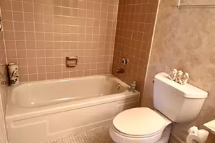 6585 Kensington Ln, Delray Beach, FL 33446 - Photo 15