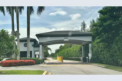 6585 Kensington Lane #Apt 207, Delray Beach, FL 33446 - Photo 3