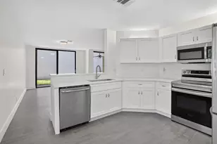 1671 NW 107th Ln, Plantation, FL 33322 - Photo 17