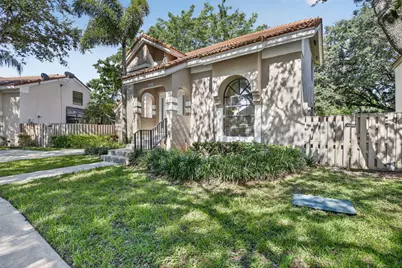 1671 NW 107th Lane, Plantation, FL 33322 - Photo 3