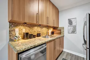 1125 NE 16th Pl, Fort Lauderdale, FL 33305 - Photo 7