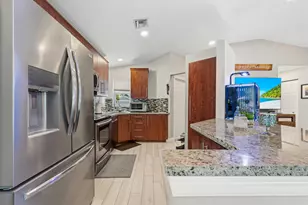 1264 Pine Sage Cir, West Palm Beach, FL 33409 - Photo 5