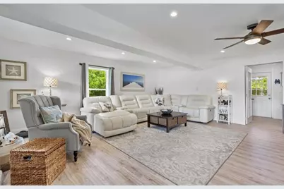 301 20th Avenue SW, Vero Beach, FL 32962 - Photo 5