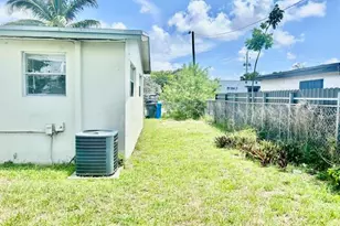 5320 SW 25th Ct, West Park, FL 33023 - Photo 15