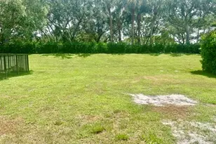11121 Laurel Walk Rd, Wellington, FL 33449 - Photo 15