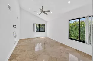 21661 Casa Monte Ct, Boca Raton, FL 33433 - Photo 5