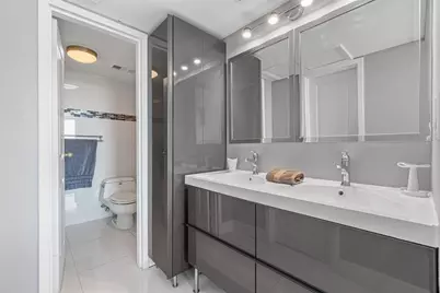 1830 Embassy Drive #613, West Palm Beach, FL 33401 - Photo 13