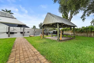 2409 SW 27th Avenue, Fort Lauderdale, FL 33312 - Photo 47