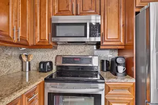 942 Normandy T Trail, Delray Beach, FL 33484 - Photo 9