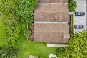 570 Woodgate Cir, Sunrise, FL 33326 - Photo 41