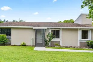 570 Woodgate Cir, Sunrise, FL 33326 - Photo 1
