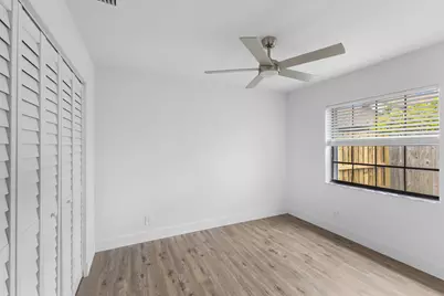 8210 SW 41st Street, Davie, FL 33328 - Photo 13