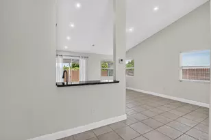 23172 Bentley Pl, Boca Raton, FL 33433 - Photo 7