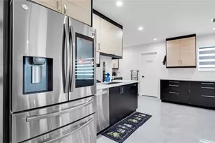6290 W 16th Ave, Hialeah, FL 33012 - Photo 23