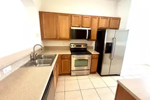 3600 Oaks Clubhouse Dr, Pompano Beach, FL 33069 - Photo 3