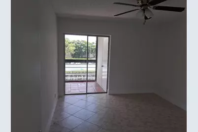 2100 Springdale Boulevard #303, Palm Springs, FL 33461 - Photo 5