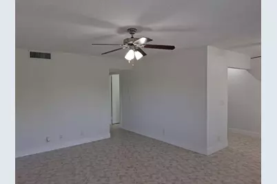 2100 Springdale Boulevard #303, Palm Springs, FL 33461 - Photo 41