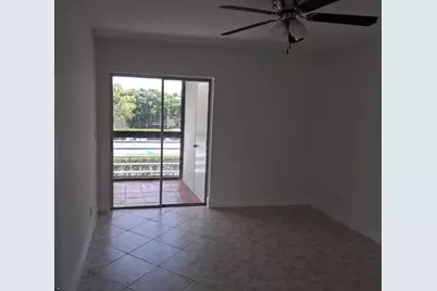 2100 Springdale Boulevard #303, Palm Springs, FL 33461 - Photo 31