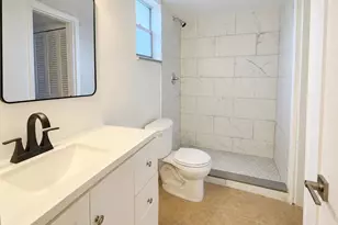 1401 NE Miami Gardens Dr, Miami, FL 33179 - Photo 13