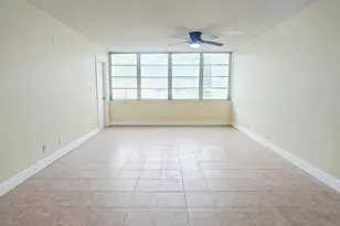 1401 NE Miami Gardens Dr, Miami, FL 33179 - Photo 9