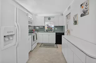 2898 SW 22nd Cir, Delray Beach, FL 33445 - Photo 11