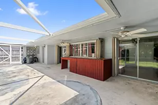 2140 NE 206th St, Miami, FL 33179 - Photo 27