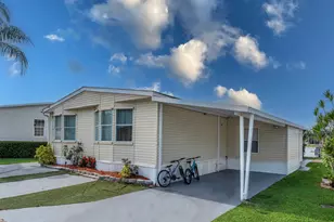 139 Plantation Blvd, Greenacres, FL 33467 - Photo 5