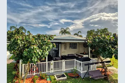 139 Plantation Boulevard, Greenacres, FL 33467 - Photo 23