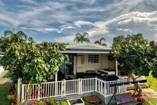 139 Plantation Blvd, Greenacres, FL 33467 - Photo 23