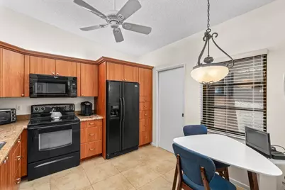 8286 Springlake Drive, Boca Raton, FL 33496 - Photo 7