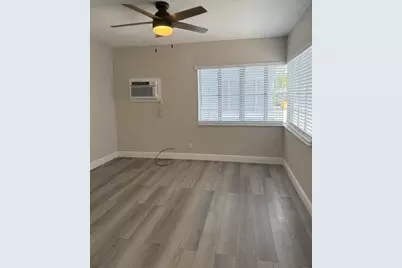 112 Lake Avenue #5, Lake Worth Beach, FL 33460 - Photo 3