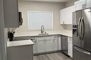 112 Lake Ave, Lake Worth Beach, FL 33460 - Photo 5