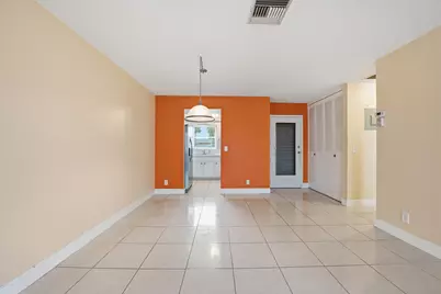 2789 Ashley Drive W #C, West Palm Beach, FL 33415 - Photo 3