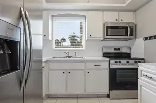 2789 Ashley Dr W, West Palm Beach, FL 33415 - Photo 13