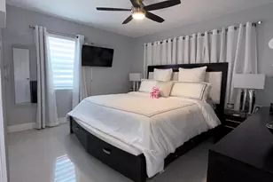 9235 SW 41st St, Miami, FL 33165 - Photo 19