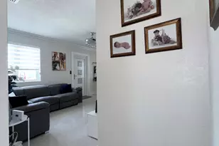 9235 SW 41st St, Miami, FL 33165 - Photo 11