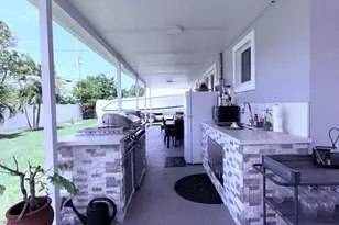 9235 SW 41st St, Miami, FL 33165 - Photo 43