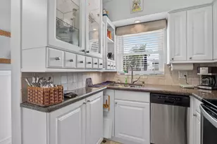 298 SE 6th Ave, Pompano Beach, FL 33060 - Photo 17