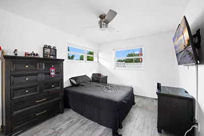 8552 Shadow Wood Boulevard, Coral Springs, FL 33071 - Photo 23