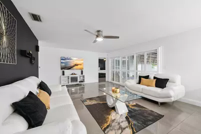 8552 Shadow Wood Boulevard, Coral Springs, FL 33071 - Photo 13