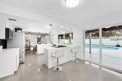 8552 Shadow Wood Boulevard, Coral Springs, FL 33071 - Photo 5