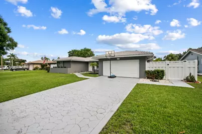8552 Shadow Wood Boulevard, Coral Springs, FL 33071 - Photo 31